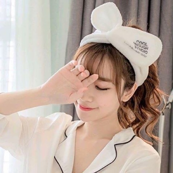 Cool Enough Studio | Bunny Ears Headband & Pouch - Picture 10 of 10